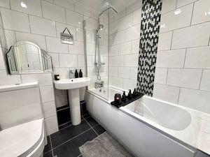 Photo 1- click for photo gallery